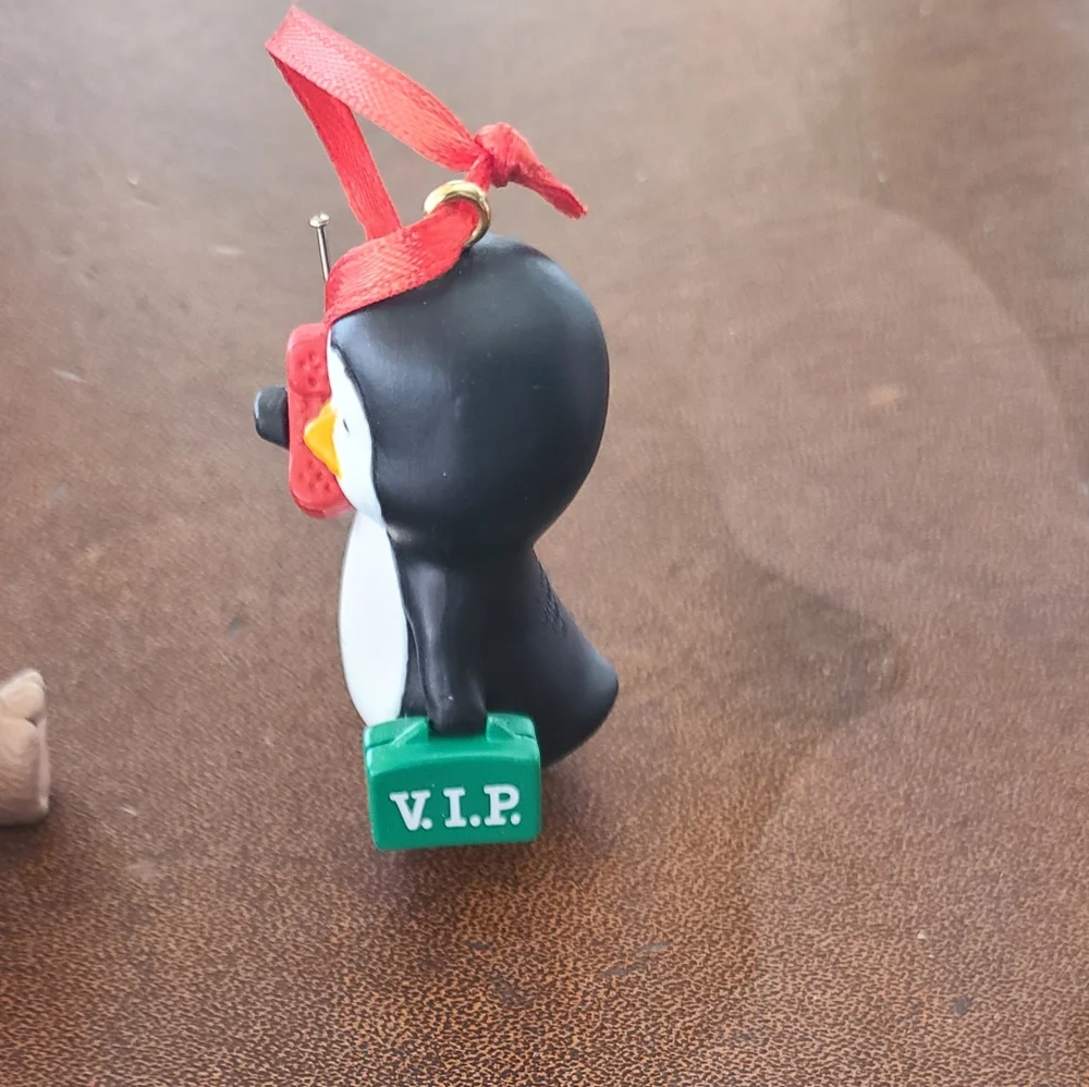 5 Hallmark Ornaments without boxes